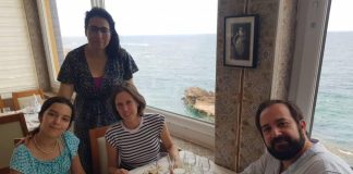 Les délégations étrangères hébergées par des familles oranaises