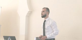 Université d’Oran 1 – Ayoub Aliane, un étudiant qui crée la programmation de bibliothèques numériques fonctionnant sans Internet