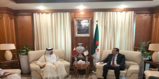 Energie et mines – Arkab examine avec l’ambassadeur qatari les moyens de renforcer la coopération bilatérale