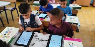 Tébessa – Dotation de 16 écoles primaires en tablettes numériques