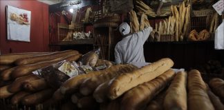 Le nombre de commerçants en permanence a doublé – 187 boulangeries tenues d’assurer la permanence et fournir le pain à Oran