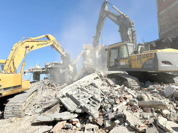 07 - Vaste opération de démolition de constructions illicites à Es-senia