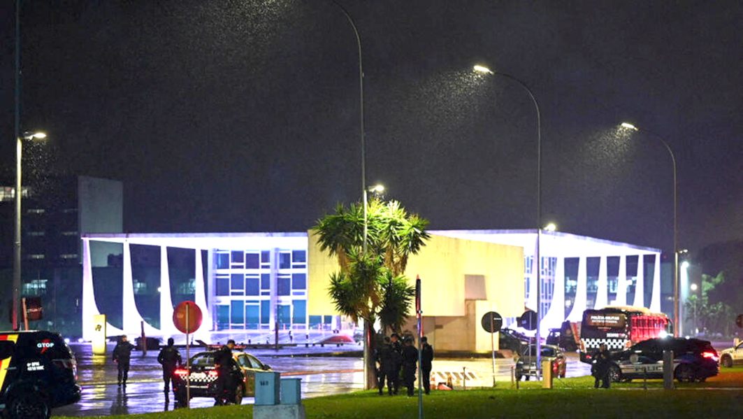 11-Double explosion à Brasilia