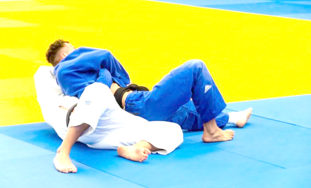 13-CHAMPIONNAT REGIONAL DE JUDO INDIVIDUEL (JUNIORS) A ARZEW