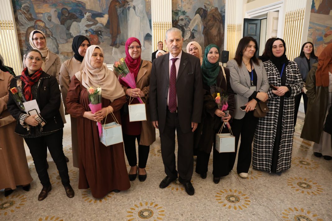 10 - Goudjil préside une cérémonie à l'occasion de la Journée internationale des femmes