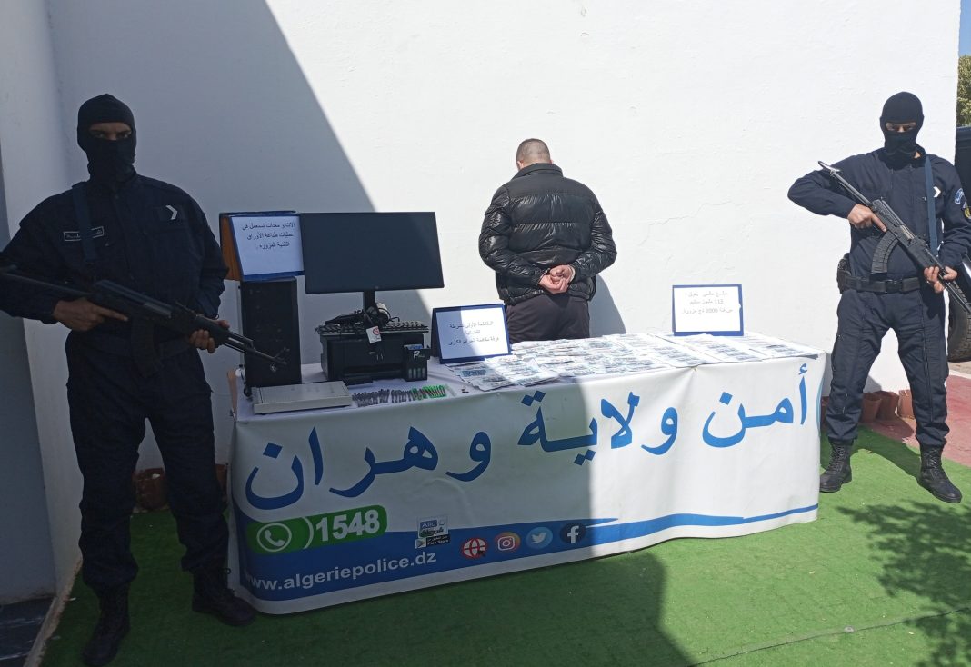 03 - 115 millions de cts en faux billets saisis