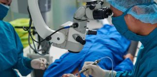 Skikda – 20 opérations de la cataracte réalisées dans le cadre d’un jumelage hospitalier avec le CHU de Constantine