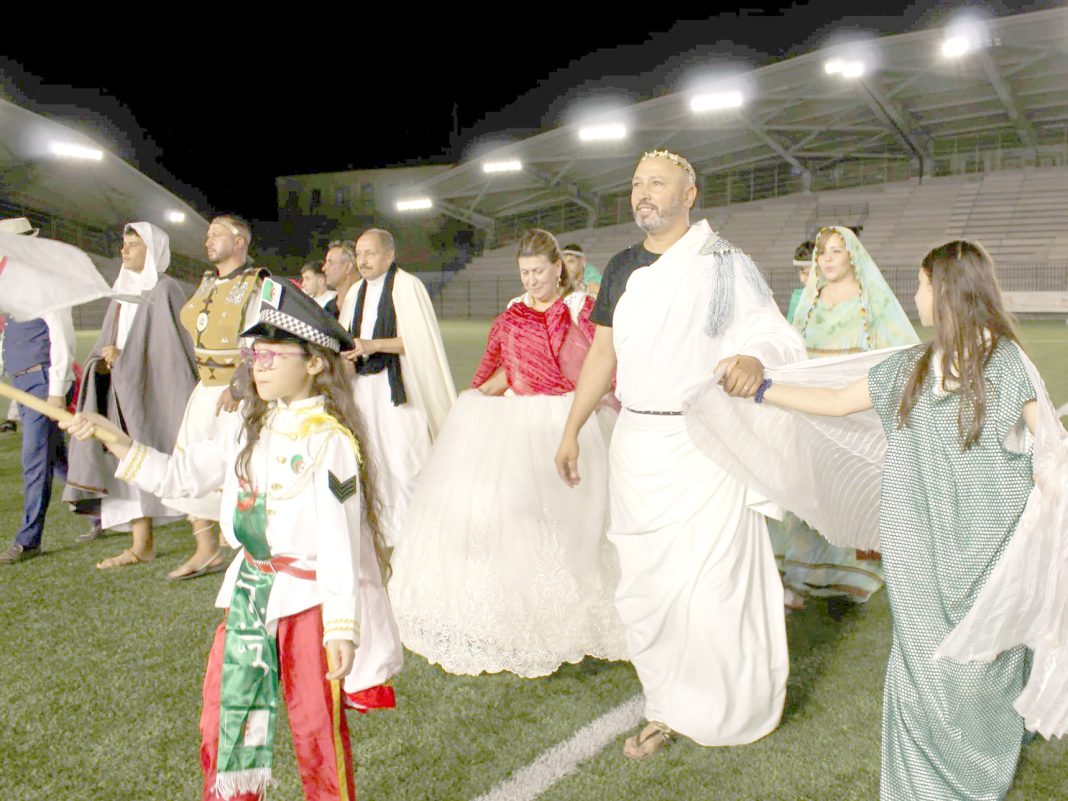 13-Une cérémonie haute en couleurs en prélude au coup d’envoi