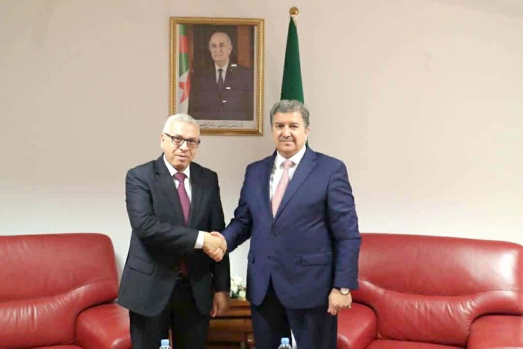 09-Le ministre de la Communication reçoit le Directeur de l'ONDA