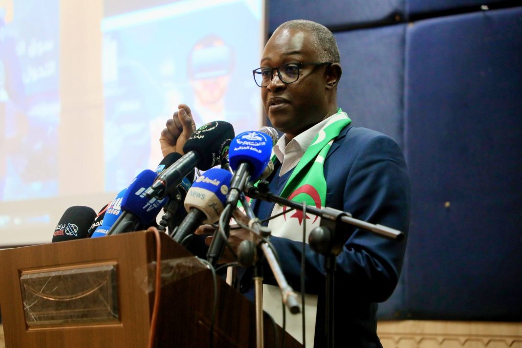 07 - Hidaoui supervise à Tébessa l'ouverture des groupes de discussion