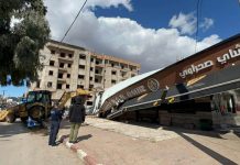 Démolition de l’extension illicite d’un kiosque à Emir Abdelkader – Les autorités locales mettent fin à une polémique impliquant un élu