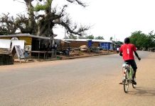 Ghana – Trois civils et sept hommes armés tués lors d’une attaque contre un convoi militaire