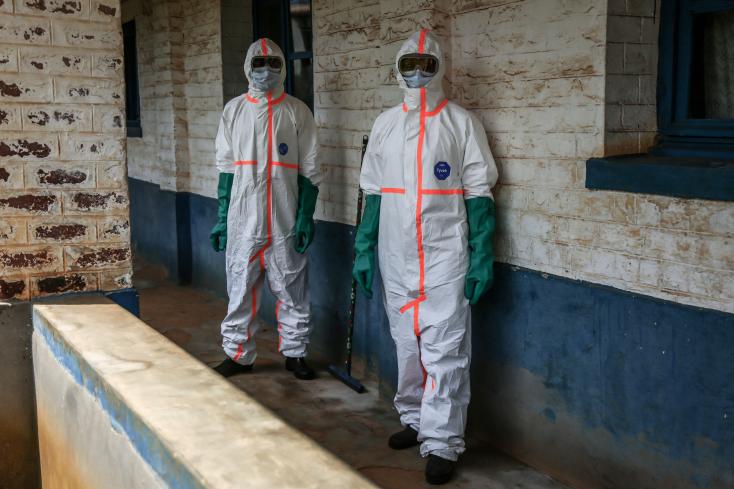 13 - Un premier patient guéri de l’épidémie d’Ebola