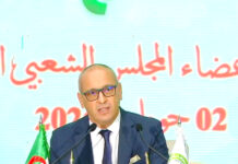 Même s’il arrive en tête, le FLN recule, le RND progresse