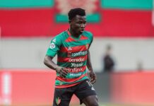MCA – Le milieu guinéen Alhassane Bangoura rejoint la JS El-Biar