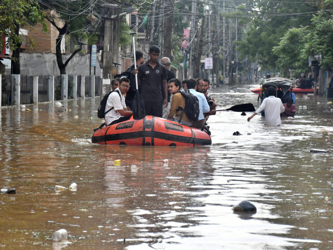 11 - Inondations dans le nord de l'Inde