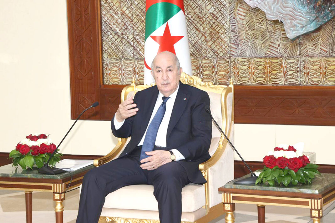 Président de la République le niveau de développement actuel en Algérie appelle la contribution de ses scientifiques où qu'ils se trouvent